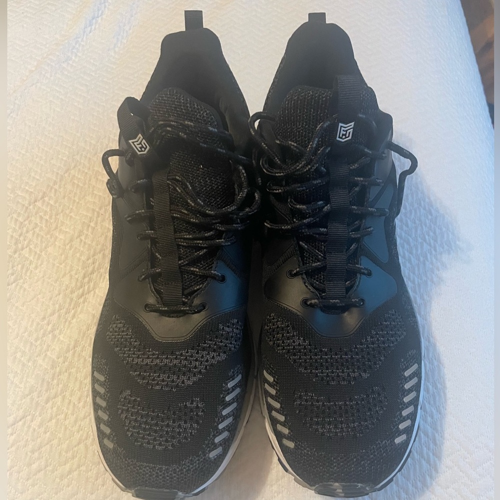 Men’s tennis shoes. Independent brand. Freedom Industries. 11
